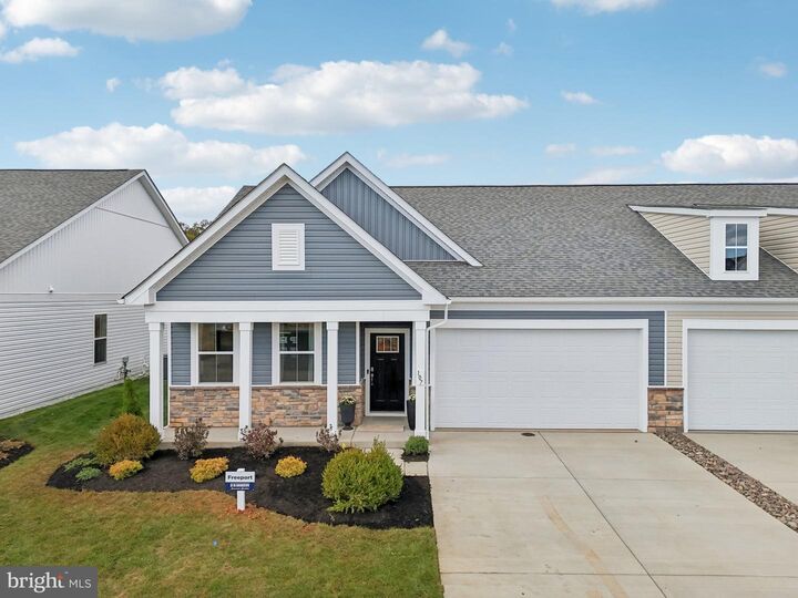 Property Photo:  124 Trellis View Lane  VA 22602 