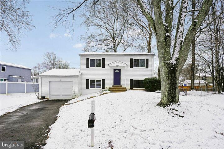 Property Photo:  5303 Stockton Court  VA 22193 