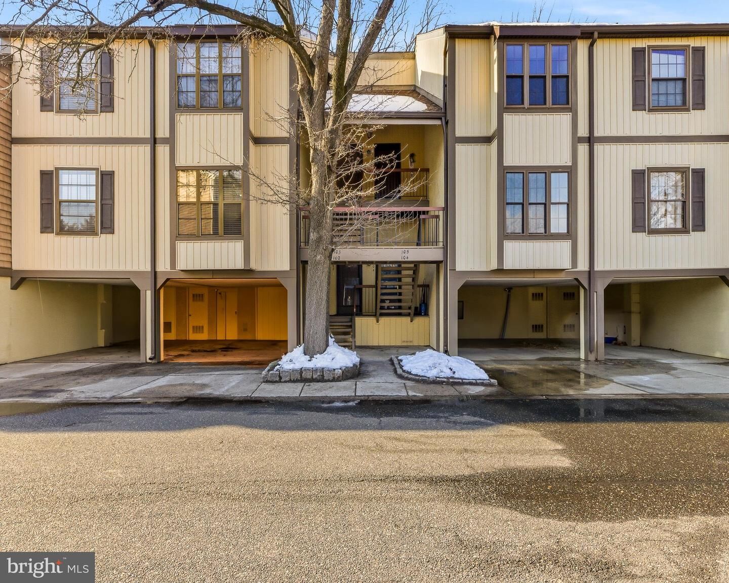 Property Photo: 102 Kings Croft NJ 08034