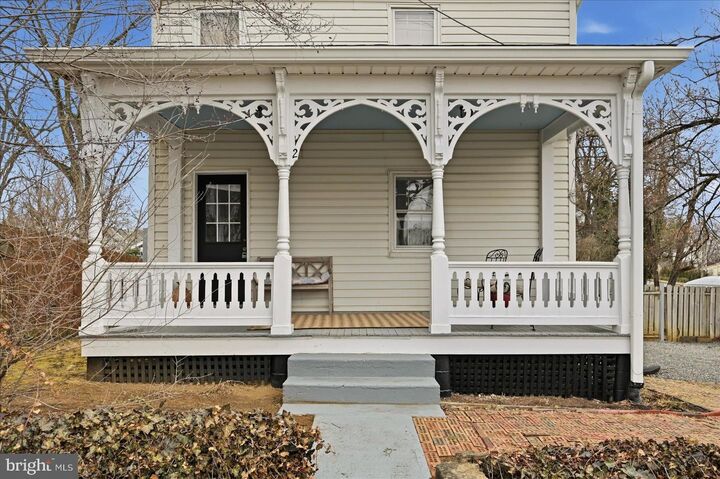 Property Photo:  2 W Main Street  VA 22620 