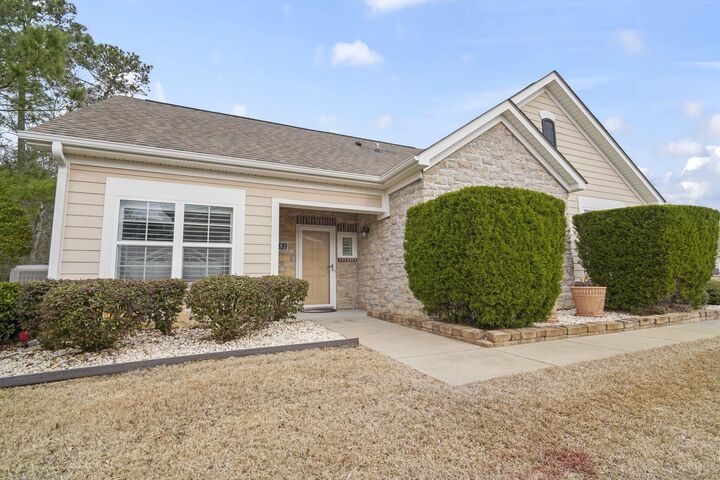 Property Photo: 352 Arlington Circle 352 SC 29576