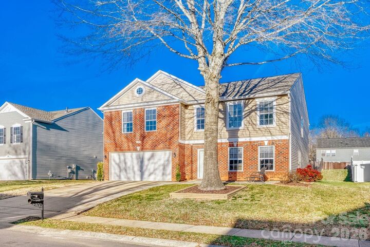 Property Photo:  148 Farm Springs Drive  NC 28120 