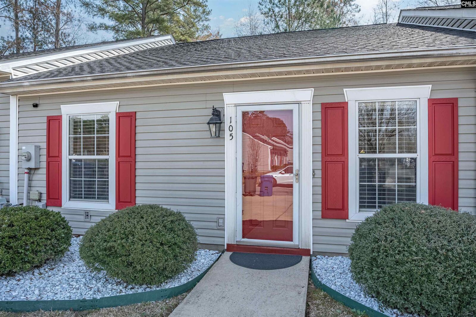 Property Photo:  105 Thorn Tree  SC 29212 