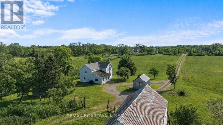 Property Photo: 202 Marble Rock Road ON K7G 2V4