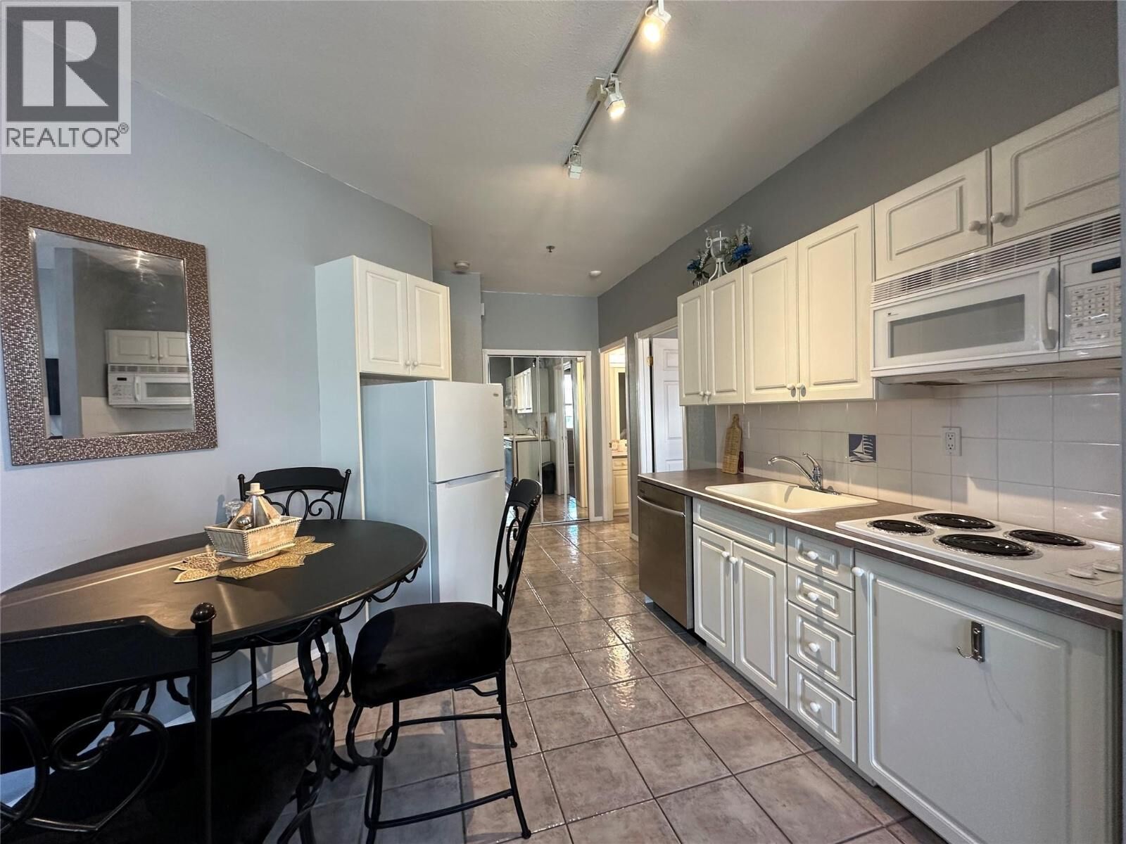 Property Photo: 5052 Riverview Road 2006B BC V0B 1L1