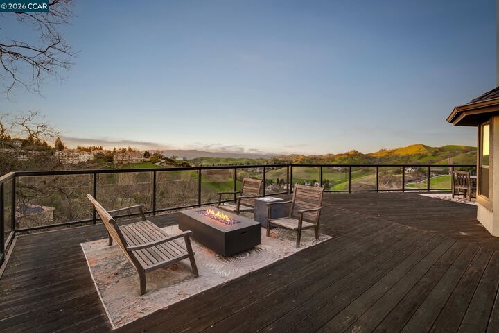 Property Photo:  145 Sugar Creek Ln  CA 94507 