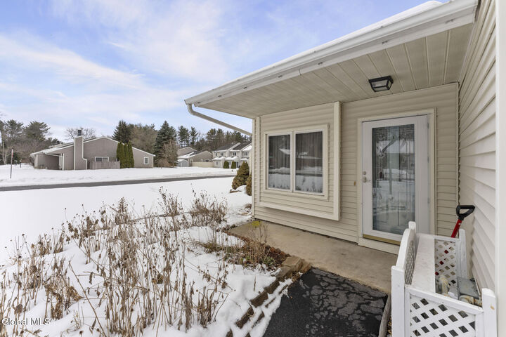 Property Photo:  119 Fort Hunter Road  NY 12303 