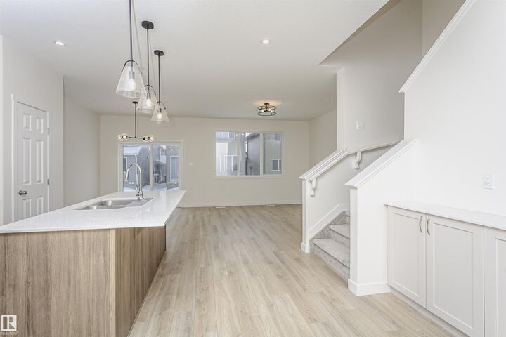 Property Photo:  5111 Kinney Way SW  AB T6W 5N9 