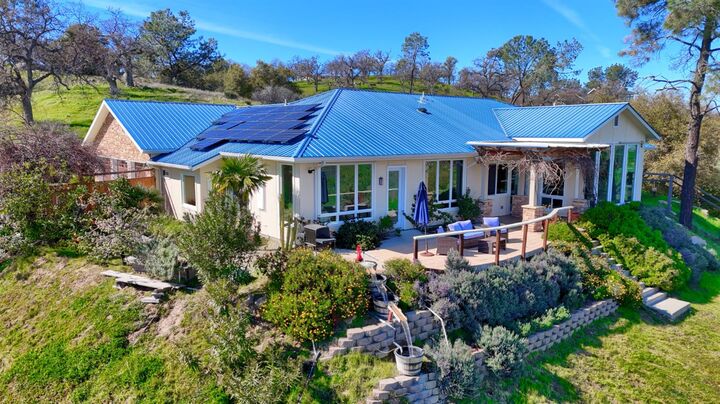 Property Photo:  41915 John Muir Drive  CA 93614 