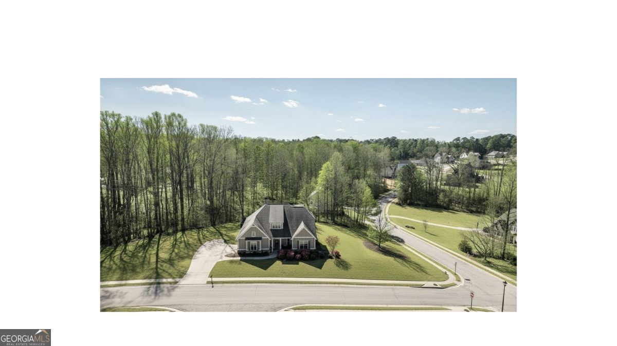 Property Photo:  309 Sterling Lake Way  GA 30549 