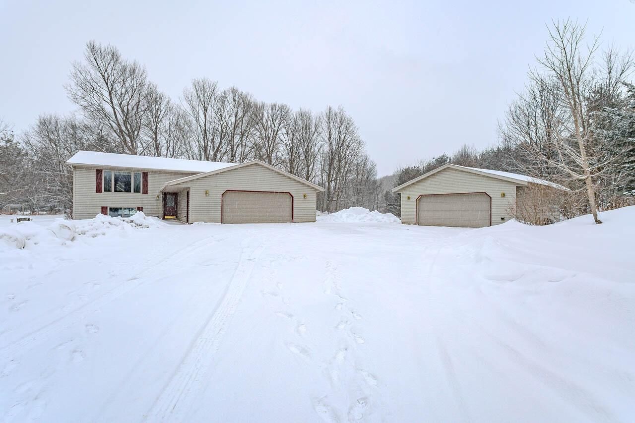 Property Photo:  183555 Old Lake Rd  WI 54414 