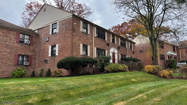 Property Photo: 39 Sandra Circle B 4 NJ 07090