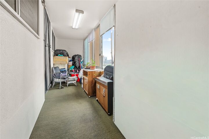 Property Photo: 780 Amana Street 408 HI 96814