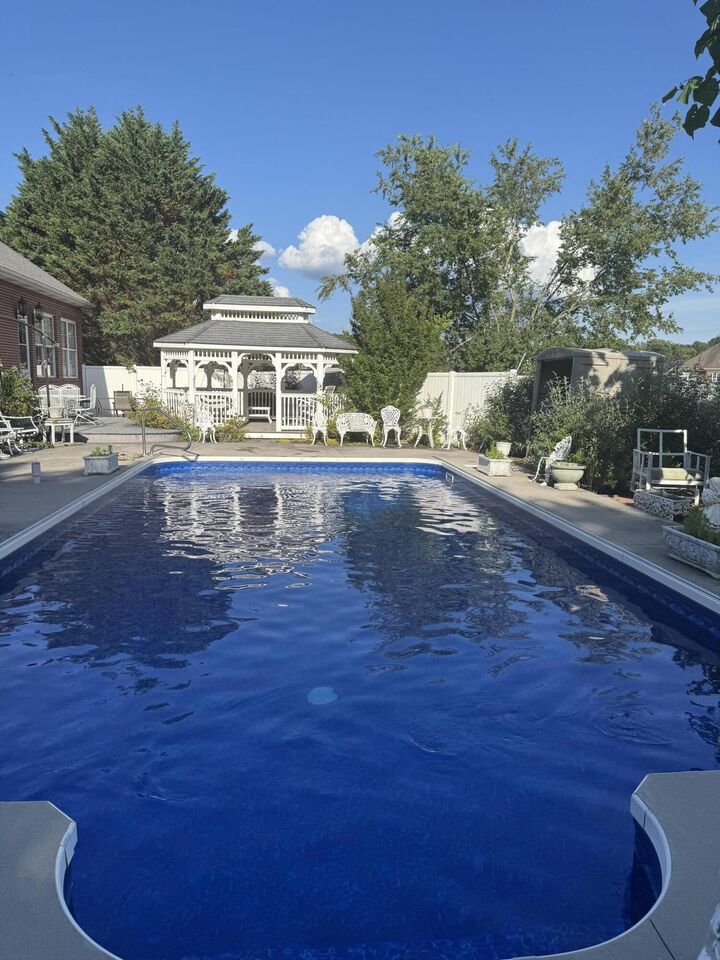 Property Photo: 1109 Broughton Court TN 37814