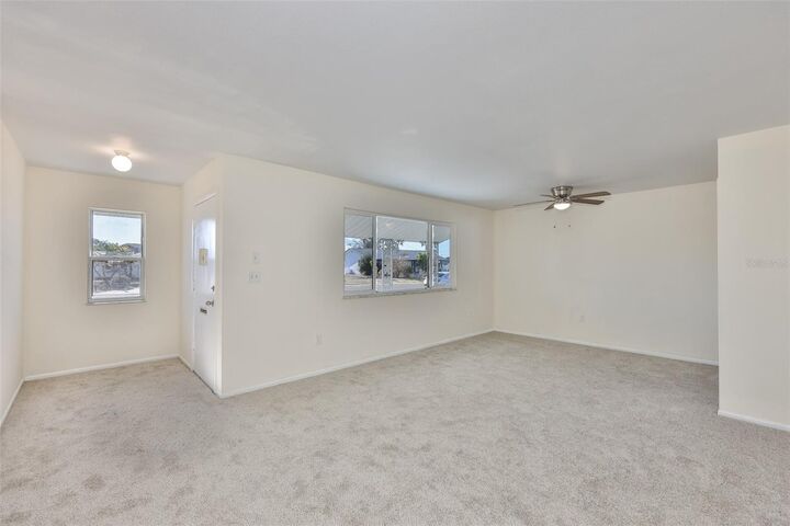 Property Photo:  703 Bel Air Avenue  FL 33573 