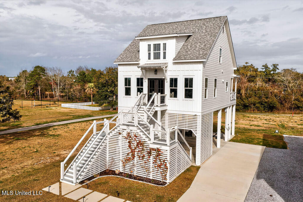 Property Photo: 112 Cedar Avenue MS 39571