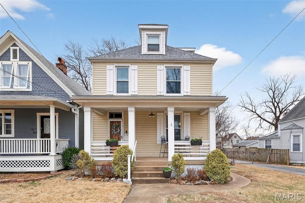 Property Photo: 3218 Walter Avenue MO 63143