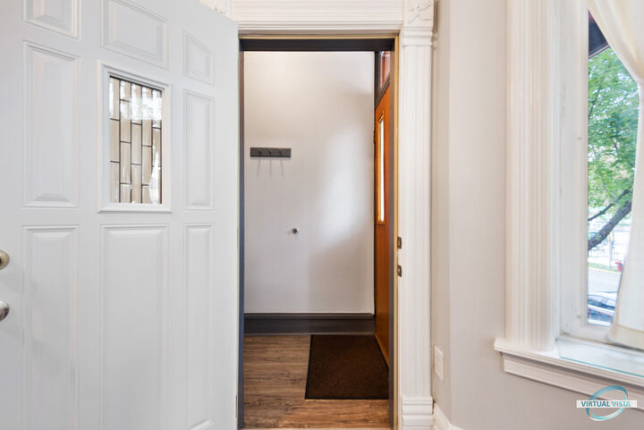 Property Photo: 3510 S Union Avenue 1 IL 60609