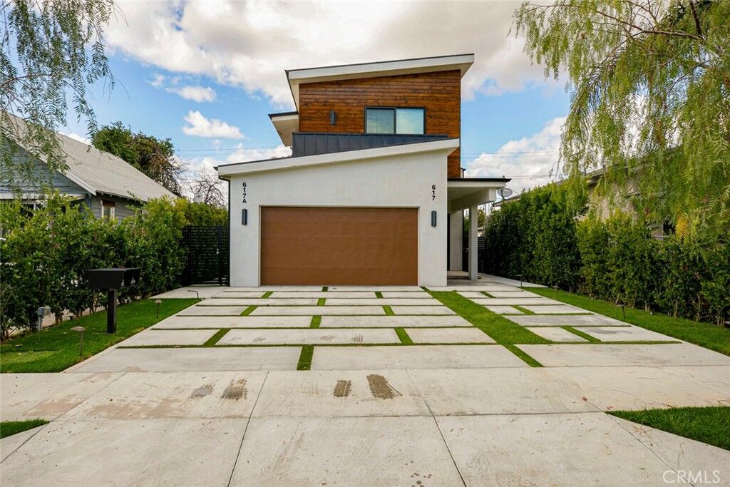 Property Photo: 617 Hazel Street CA 91201