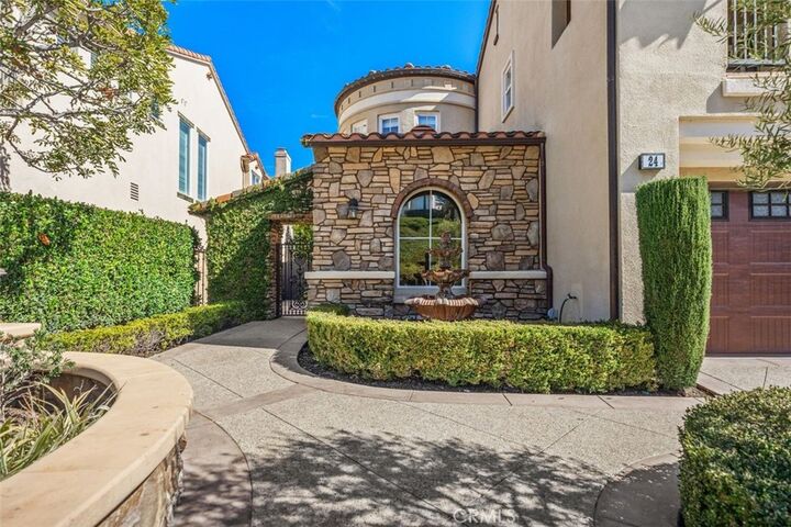 Property Photo:  24 Water Lily  CA 92679 