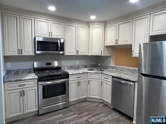 Property Photo:  310 Linden Street  NJ 07430 