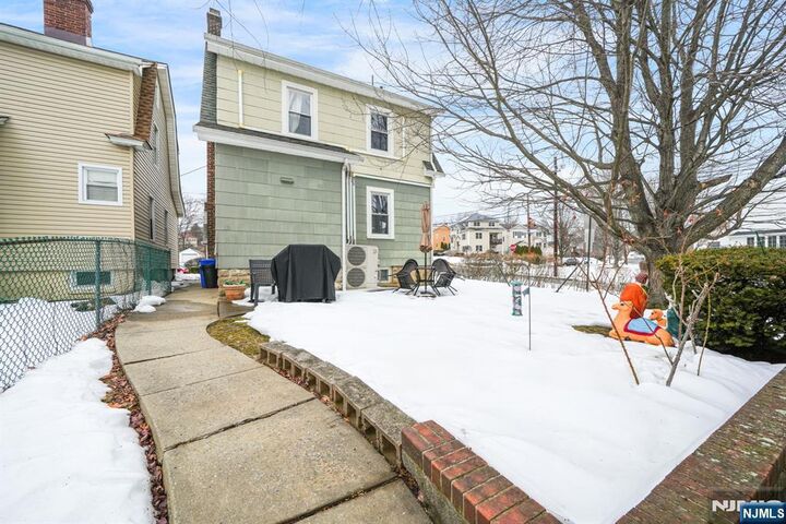 Property Photo:  6 Franklin Avenue  NJ 07042 