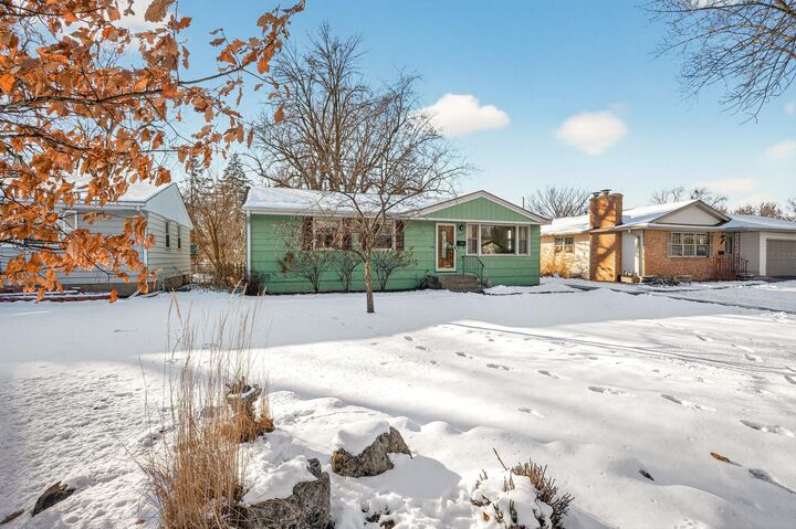 Property Photo:  4413 Drew Avenue N  MN 55422 