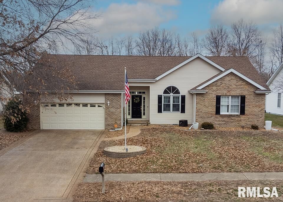 Property Photo:  4328 Woodglen Lane  IL 62864 