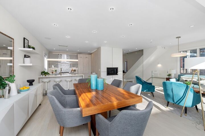 Property Photo:  62 Pearl 62  MA 02139 