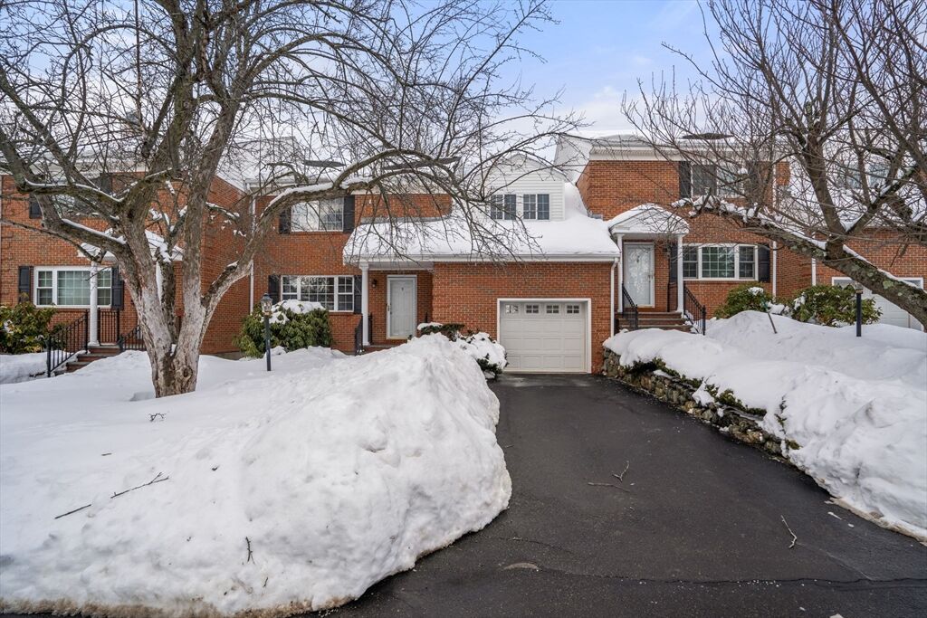 Property Photo:  9 April Lane 9  MA 02421 