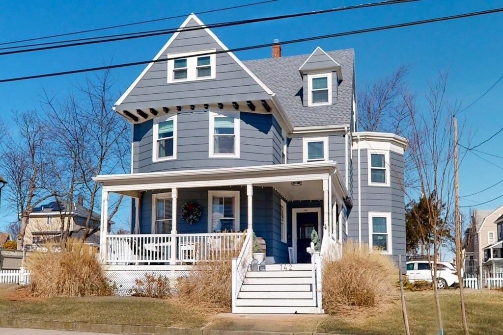 Property Photo:  142 Washington Ave  MA 02152 