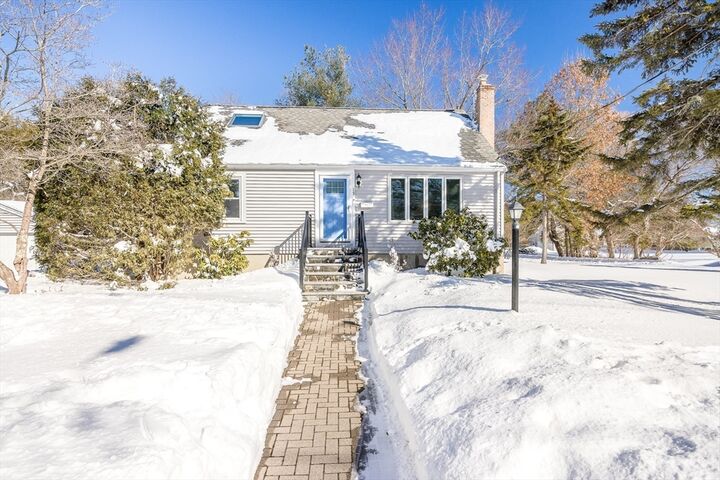 Property Photo:  19 Pleasant St  MA 01864 