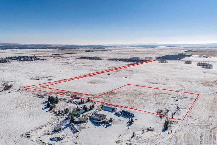 Property Photo:  33130 Township Road 241  AB T3Z 2Y6 