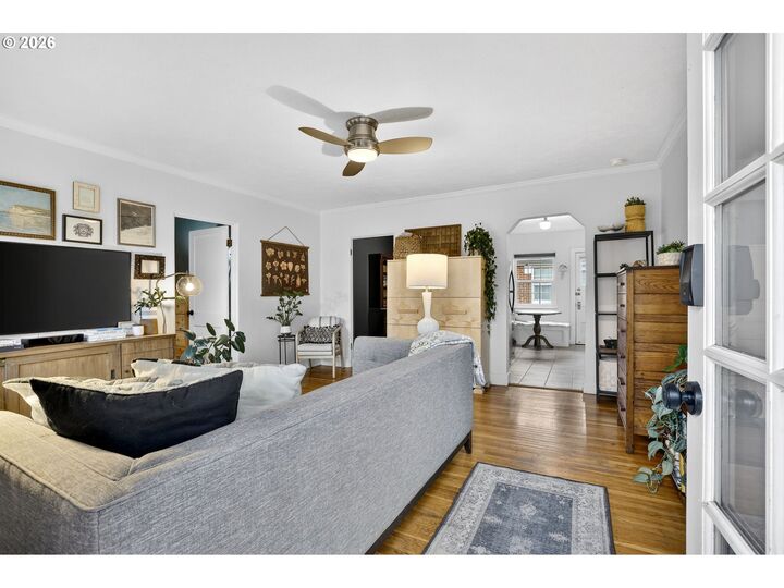 Property Photo: 2613 NW Raleigh St 21 OR 97210