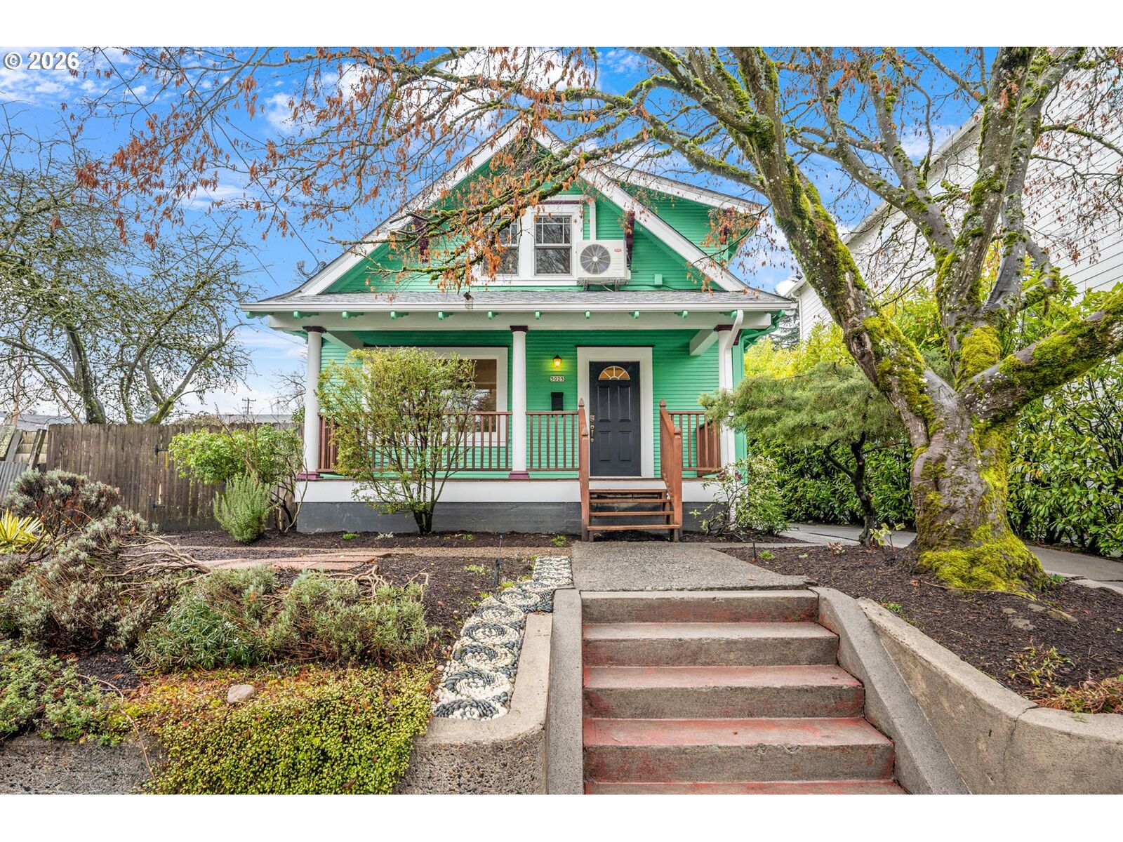 Property Photo: 5025 NE 24th Ave OR 97211