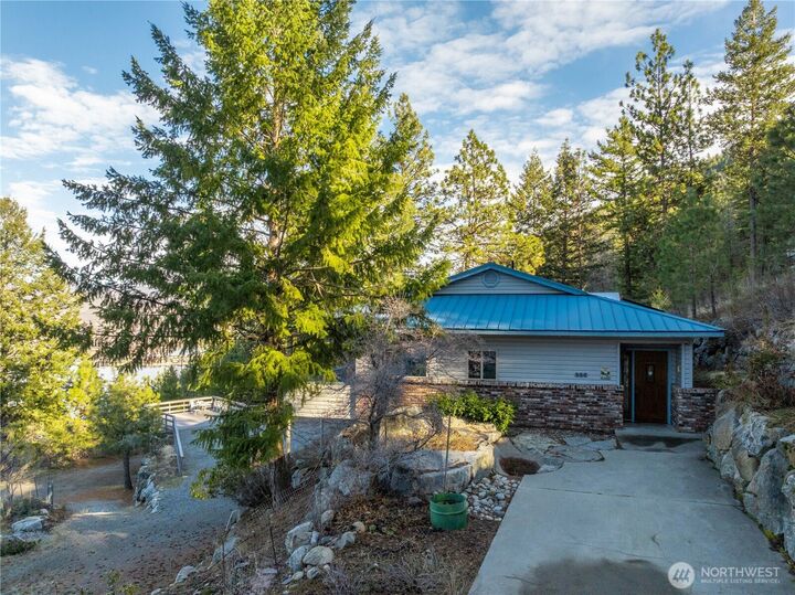 Property Photo:  985  Guffy Road  WA 98816 
