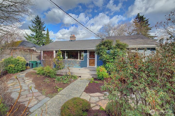 Property Photo:  9714  20th Avenue NE  WA 98115 