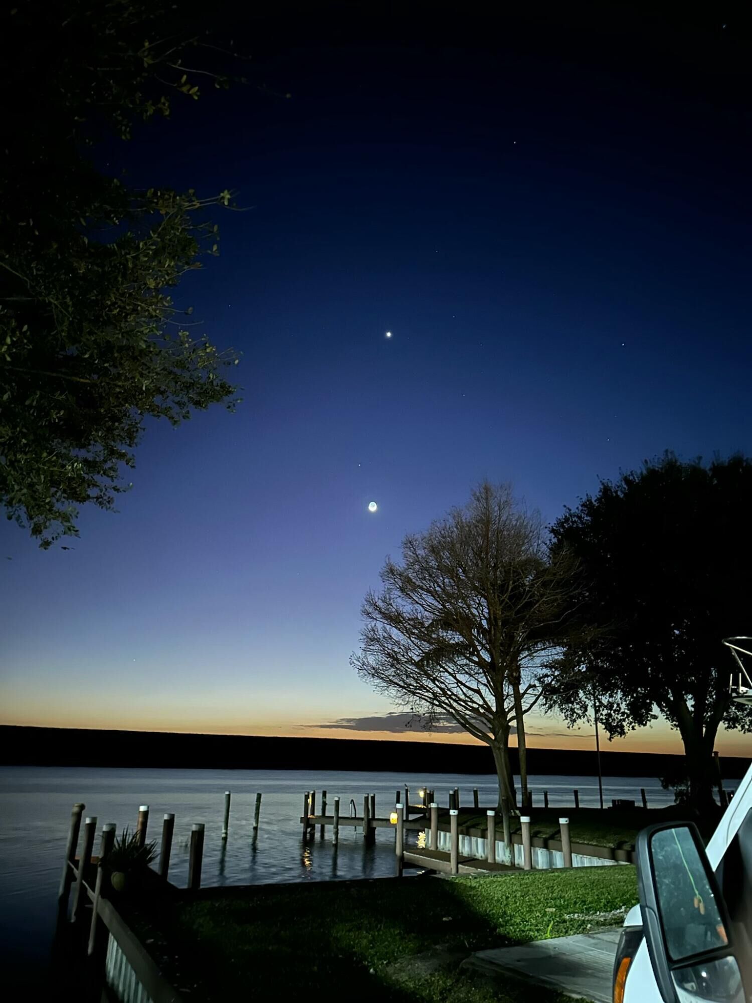 Property Photo: 8680 US-441 FL 34974