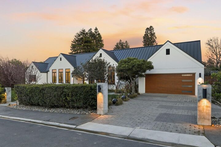 Property Photo:  588 Craig Road  CA 94010 