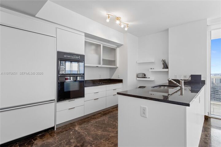 Property Photo:  1830 S Ocean Dr 1908  FL 33009 