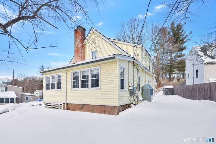 Property Photo:  25 Greenwood Drive  CT 06042 