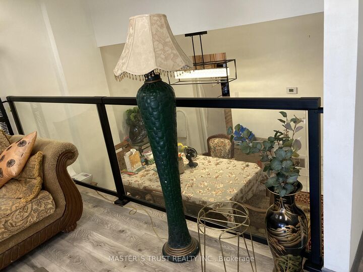 Property Photo: 374 Driftwood Avenue #6 ON M3N 2P5
