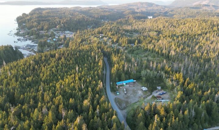 Property Photo: 550 Bamfield Rd BC V0R 1B0