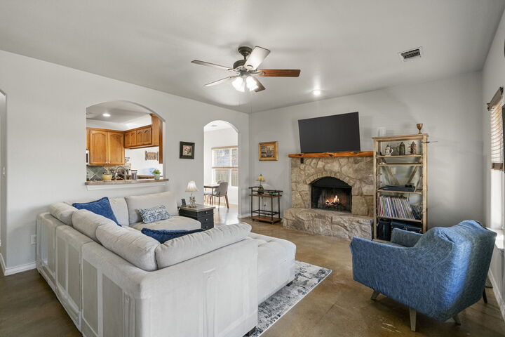 Property Photo:  10233 Twin Lake Loop  TX 78620 