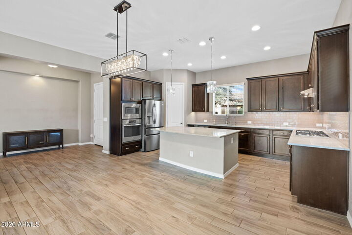 Property Photo: 4527 E Skousen Street AZ 85295