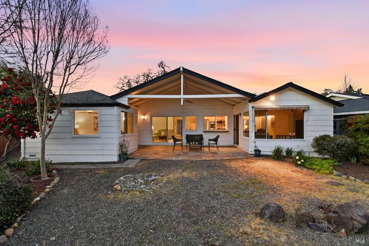 Property Photo: 6 Autumn Leaf Place CA 95409