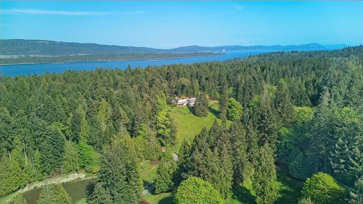 2875 Southey Point Road — photo 1