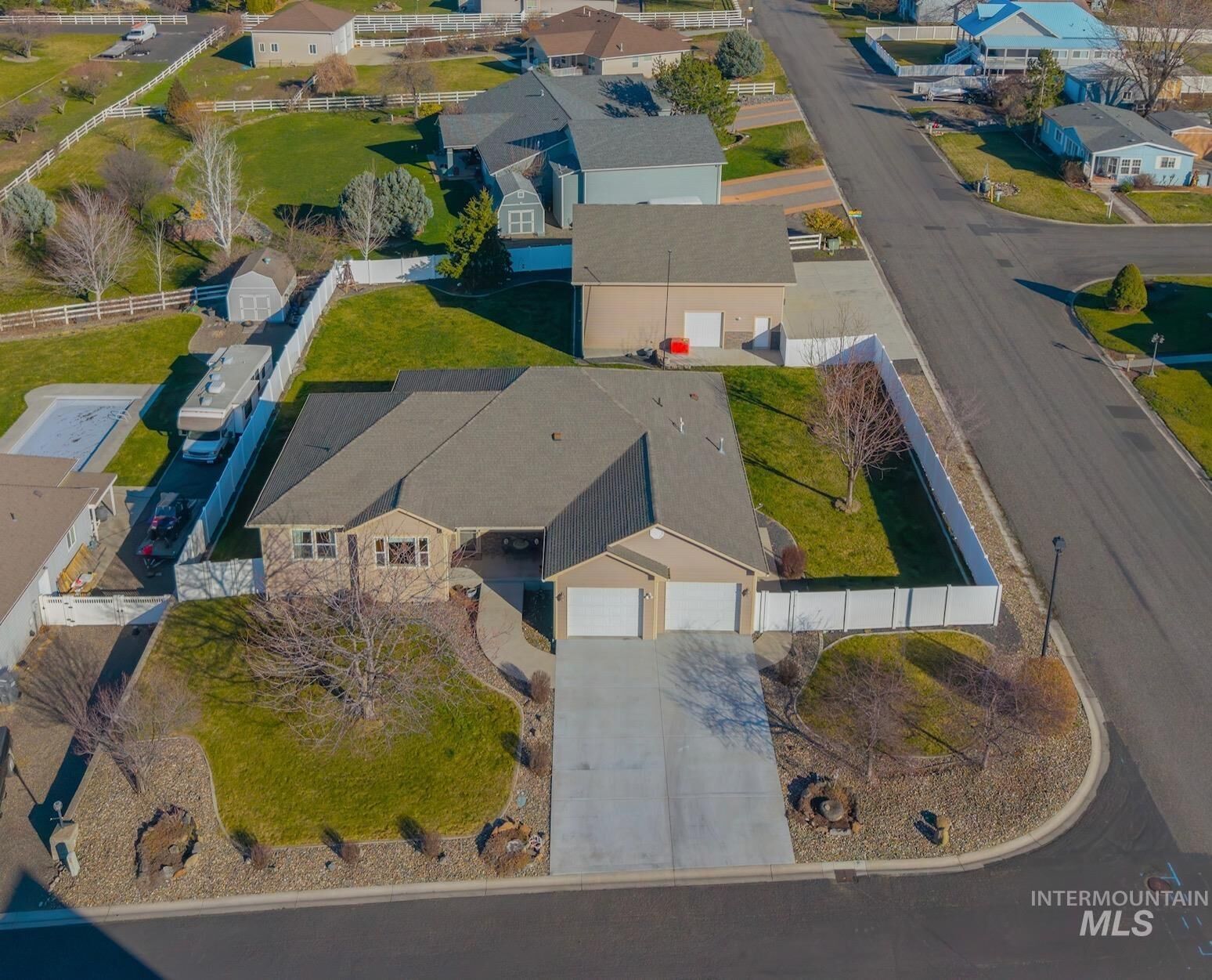 Property Photo: 2285 Pitchstone Drive WA 99403