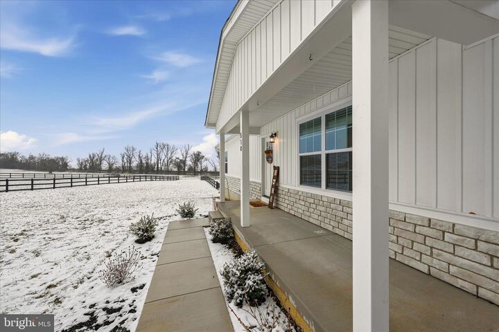Property Photo: 518 Naples Way WV 25414