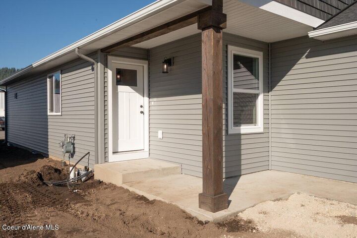 Property Photo:  5881 W Vermont St  ID 83869 